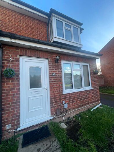 2 Bedroom End Of Terrace House To Rent In Beeston Drive, Cheshunt, Waltham Cross, EN8