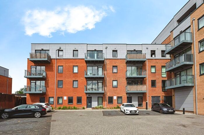 1 Bedroom Flat For Sale In Vauxhall Place, Dartford, Kent, DA1