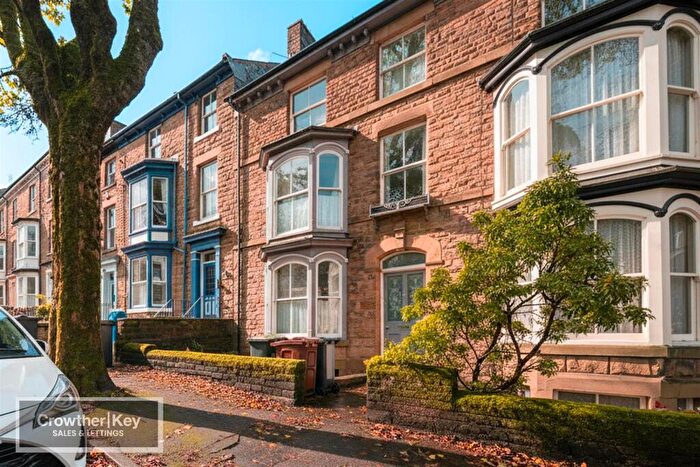 4 Bedroom House For Sale In Bath Road, Buxton, SK17