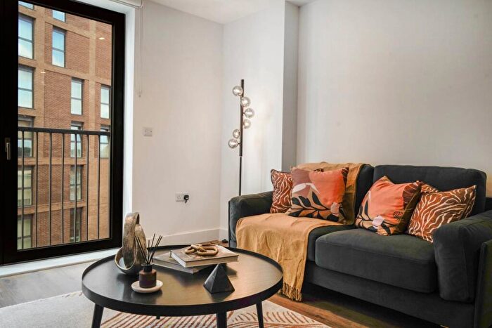 1 Bedroom Apartment To Rent In Hornby House, SL6