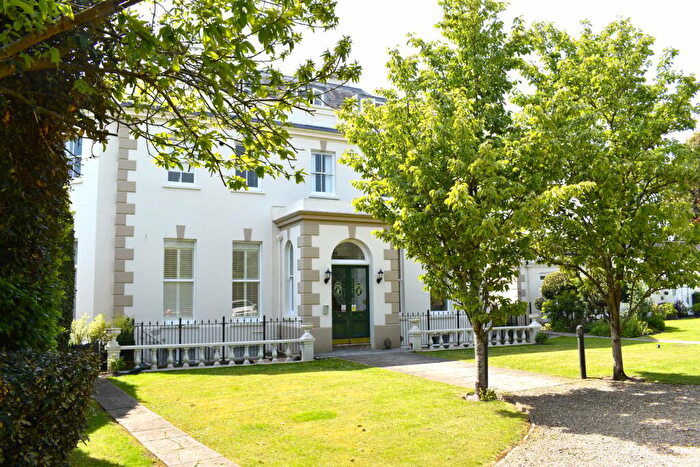 2 Bedroom Apartment For Sale In Salisbury Road, Burton, Christchurch, BH23