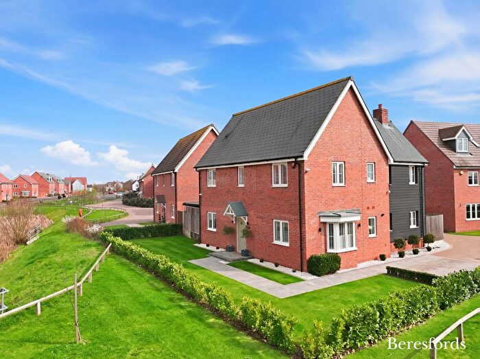 4 Bedroom Detached House For Sale In Swifts Boulevard, Heybridge, CM9