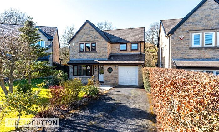 4 Bedroom Detached House For Sale In Alden Close, Helmshore, Rossendale, BB4