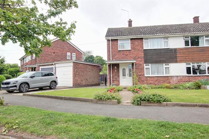 3 Bedroom Semi Detached House For Sale In Ellerker Road, Beverley, HU17