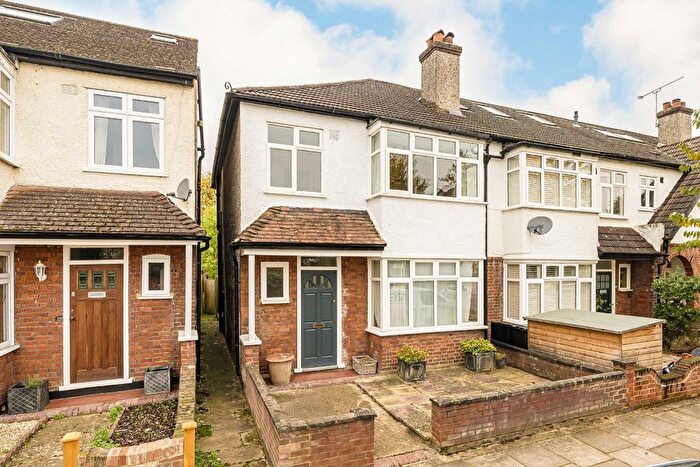 3 Bedroom Property To Rent In Cambridge Crescent, Teddington, TW11