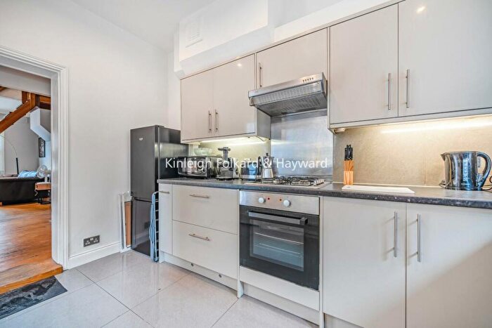 2 Bedroom Semi-Detached House For Sale In Lancaster Road, East Barnet, EN4