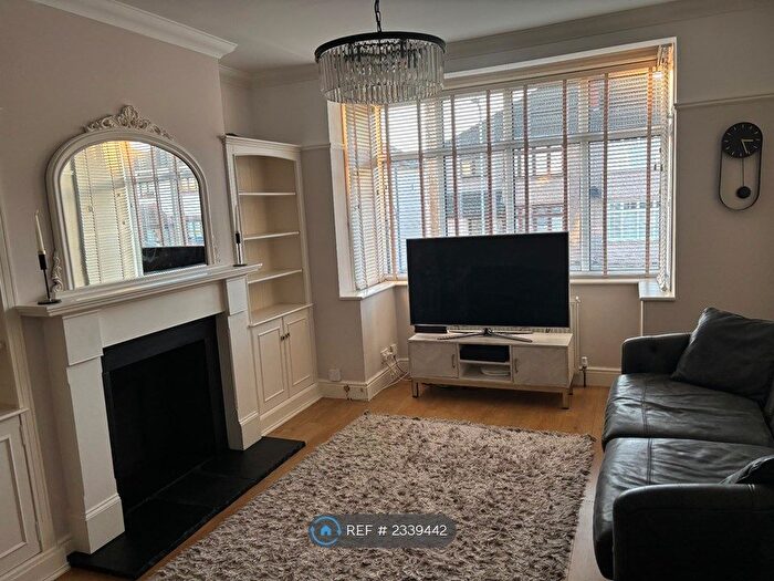 3 Bedroom Semi-Detached House To Rent In Boscombe Avenue, Hornchurch, RM11