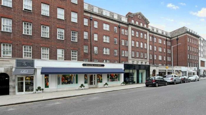 2 Bedroom Flat To Rent In Fulham Road, London, SW3