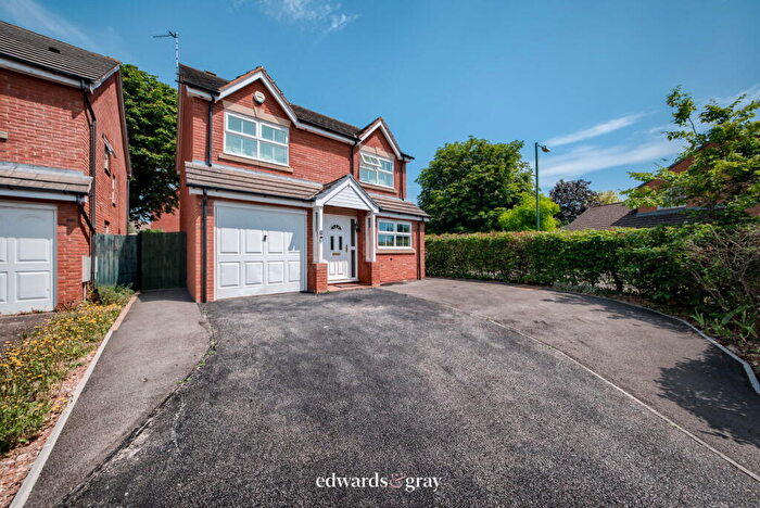 4 Bedroom Detached House For Sale In Ludworth Avenue, Marston Green, B37