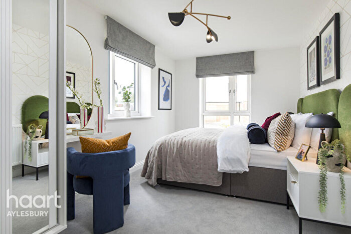 2 Bedroom Apartment For Sale In The Gelso, Arcadia Park, Aylesbury, HP18