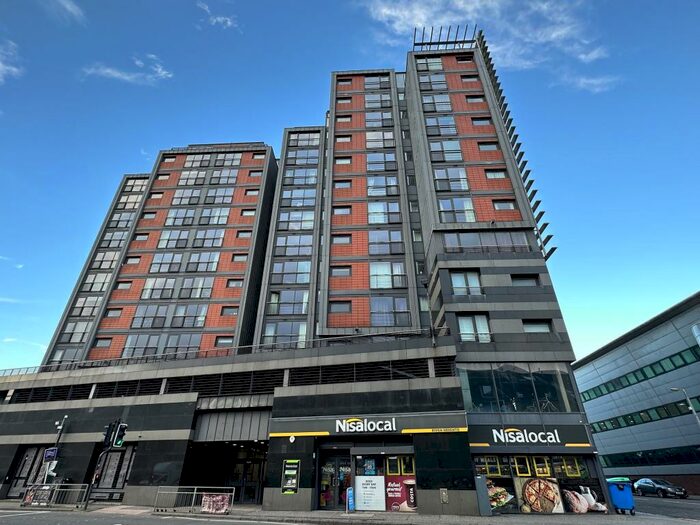 2 Bedroom Flat To Rent In River Heights, Lancefield Quay, Glasgow - Available Now!!, G3