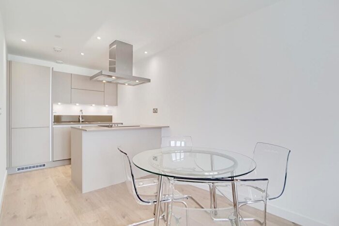 1 Bedroom Apartment To Rent In Stratosphere Tower, E15