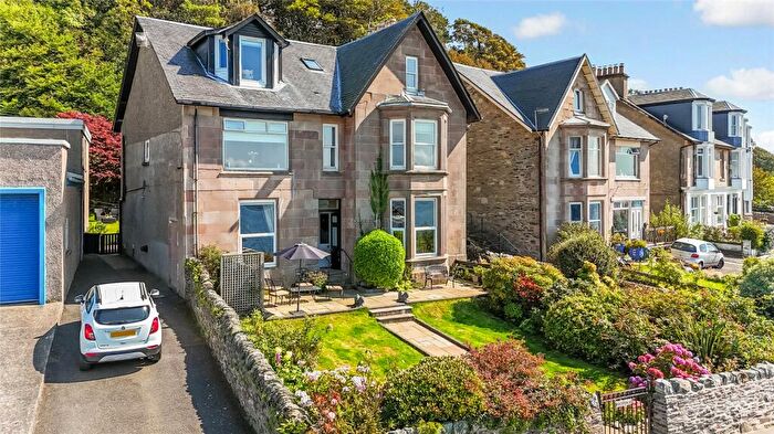 3 Bedroom Flat For Sale In Shore Road, Cove, Helensburgh, Argyll And Bute, G84