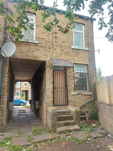 2 Bedroom Terraced House To Rent In Cranbrook Street, Bradford, BD5