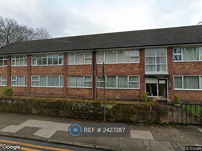 2 Bedroom Flat To Rent In Calderstones Court, Liverpool, L18