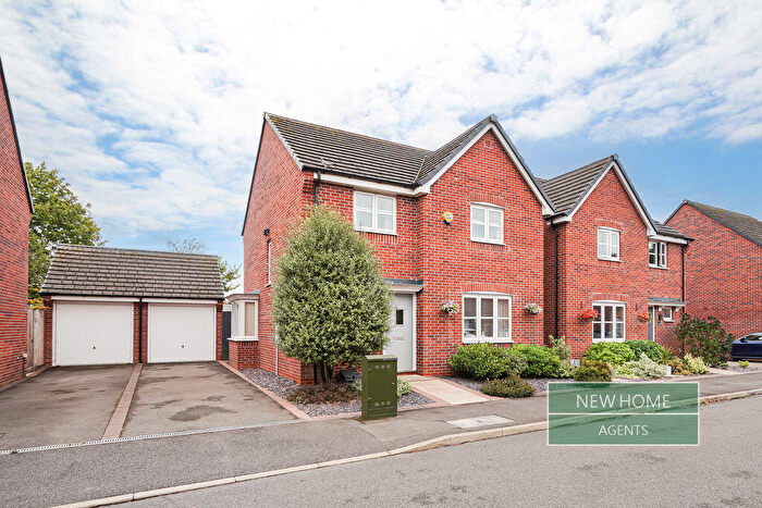 4 Bedroom Detached House For Sale In Bonneville Road, Hinckley, LE10
