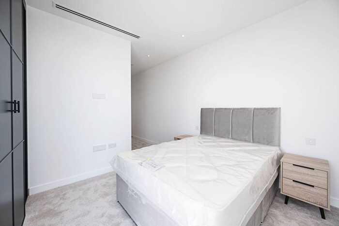 2 Bedroom Flat To Rent In City Road, Old Street, EC1V