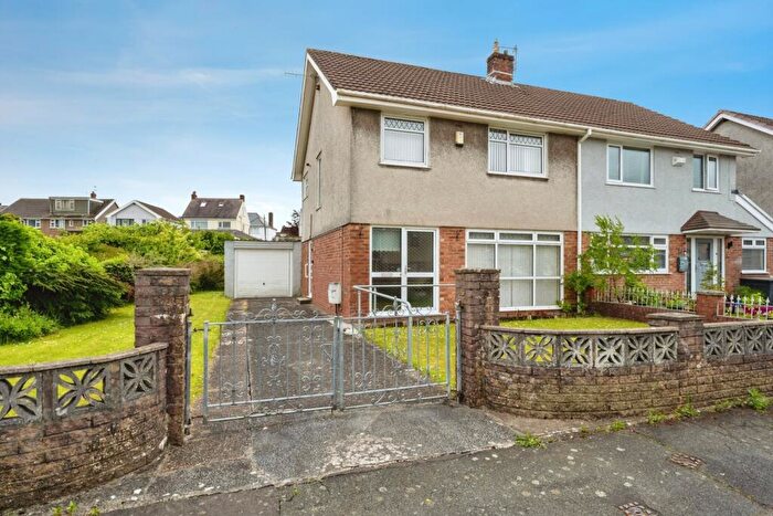 3 Bedroom Semi Detached House For Sale In Pant Glas, Gorseinon, Swansea, SA4