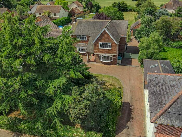 4 Bedroom Detached House For Sale In South Street, Tillingham, Southminster, CM0