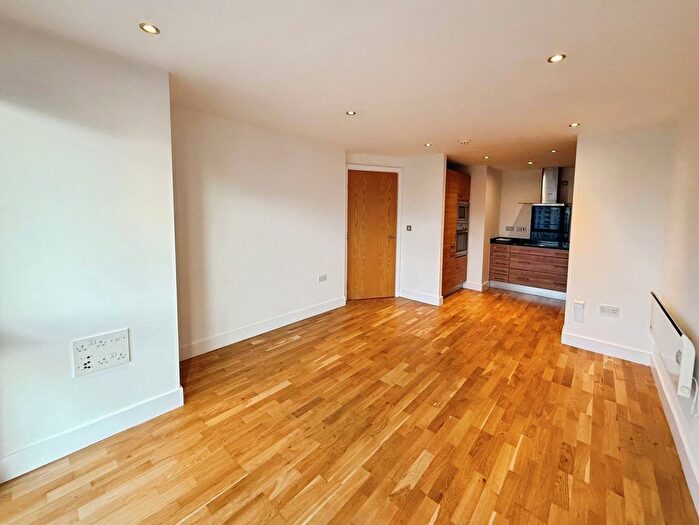2 Bedroom Flat To Rent In Mcclure House, The Boulevard, Leeds, LS10