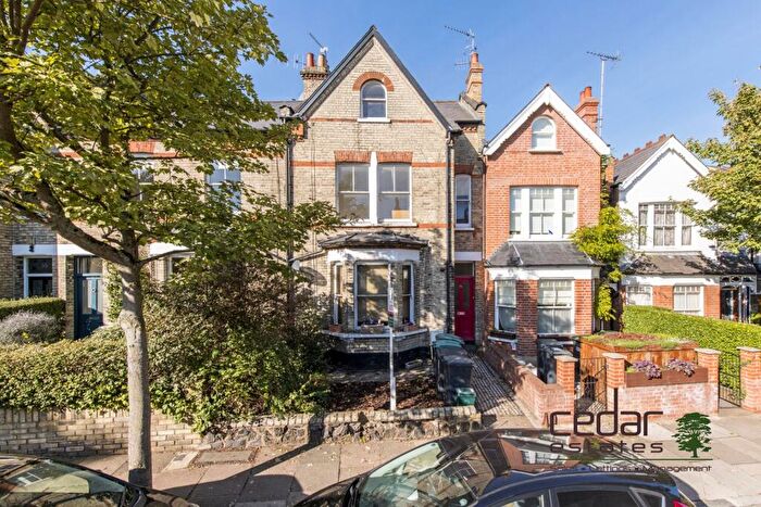 3 Bedroom Flat To Rent In Muswell Avenue, Muswell Hill, N10