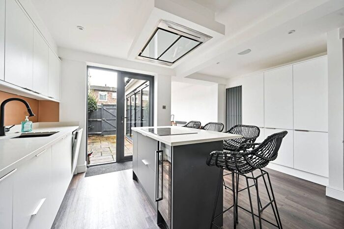 3 Bedroom Terraced House To Rent In Dowdeswell Close, Barnes, London, SW15