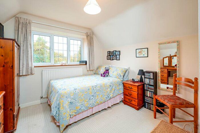 3 Bedroom Cottage For Sale In The Poplars, Upper Wardington., OX17
