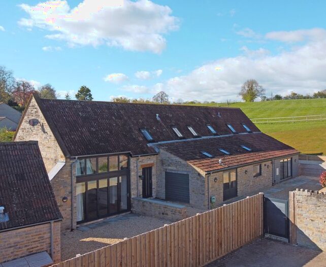 5 Bedroom Detached House For Sale In Pitney, Langport, TA10