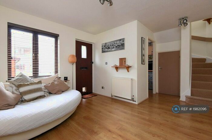 1 Bedroom End Of Terrace House To Rent In Haygreen Close, Kingston Upon Thames, KT2