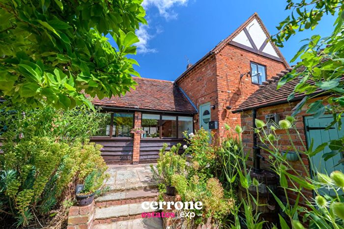 2 Bedroom Detached House For Sale In Hanbury, Droitwich, WR9