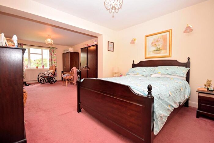 4 Bedroom Detached House For Sale In Tinkle Street, Grimoldby, LN11
