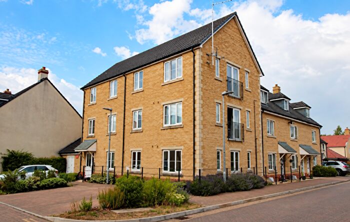2 Bedroom Flat For Sale In Station Road, Calne, SN11