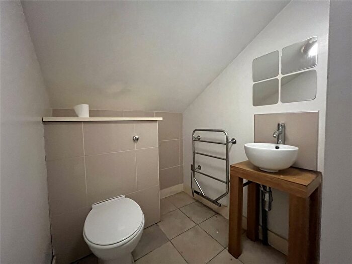 1 Bedroom Flat For Sale In Halifax Road, Ripponden, Sowerby Bridge, West Yorkshire, HX6