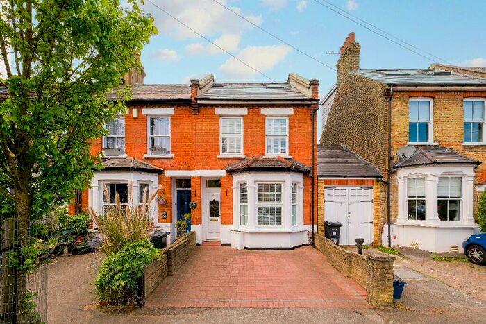 4 Bedroom Terraced House To Rent In Carnarvon Road, London, E18