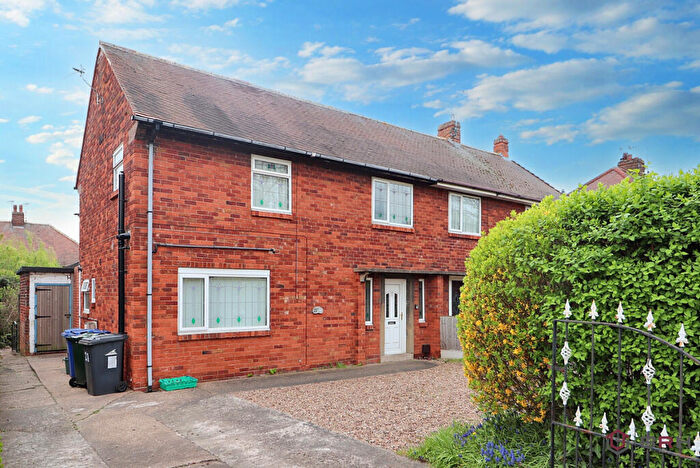 5 Bedroom House Of Multiple Occupation For Sale In St Vincent Avenue, Doncaster, DN6