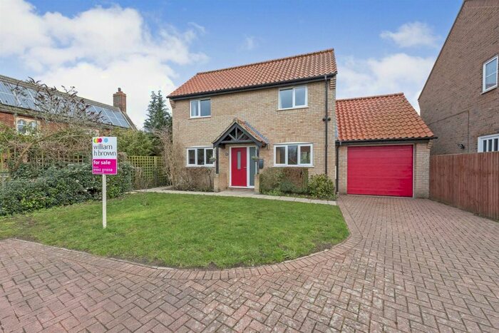 3 Bedroom Property To Rent In Normandy Close, Northwold, Thetford, IP26