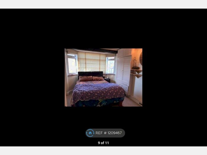 3 Bedroom Semi-Detached House To Rent In Heath Road, Hounslow, TW3