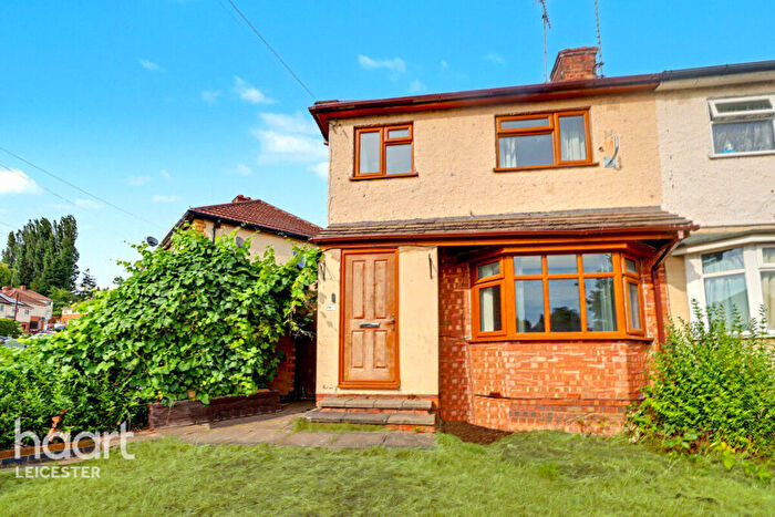 3 Bedroom Semi-Detached House For Sale In Astill Drive, Leicester, LE4