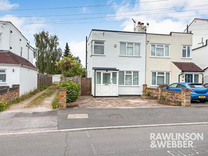 3 Bedroom Semi Detached House For Sale In First Avenue, West Molesey, KT8