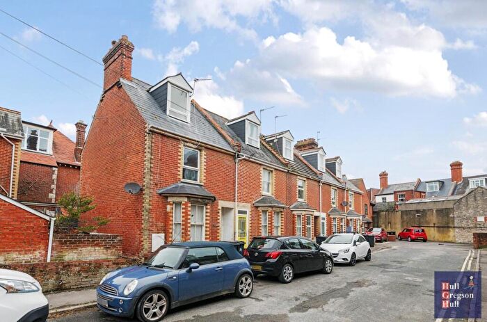 1 Bedroom Apartment For Sale In Cornwall Road, Swanage, BH19