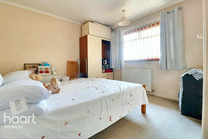 3 Bedroom End Of Terrace House For Sale In Agate Close, Ipswich, IP1