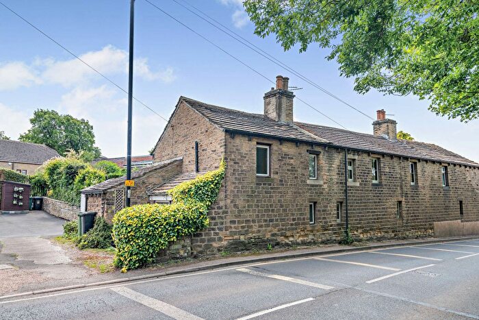 1 Bedroom Property For Sale In Commercial Road, Skelmanthorpe, Huddersfield, West Yorkshire, HD8