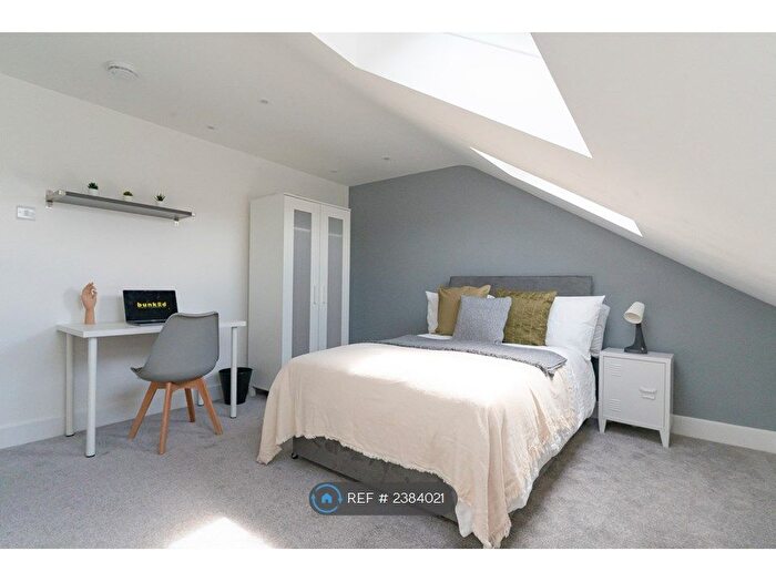 7 Bedroom Terraced House To Rent In Margate Road, Southsea, PO5