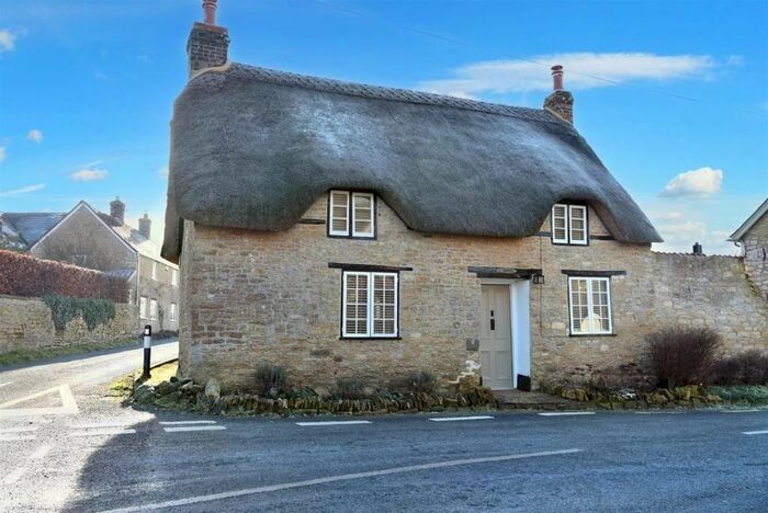 2 Bedroom Detached House For Sale In Mill Lane, Stour Provost, Gillingham, SP8