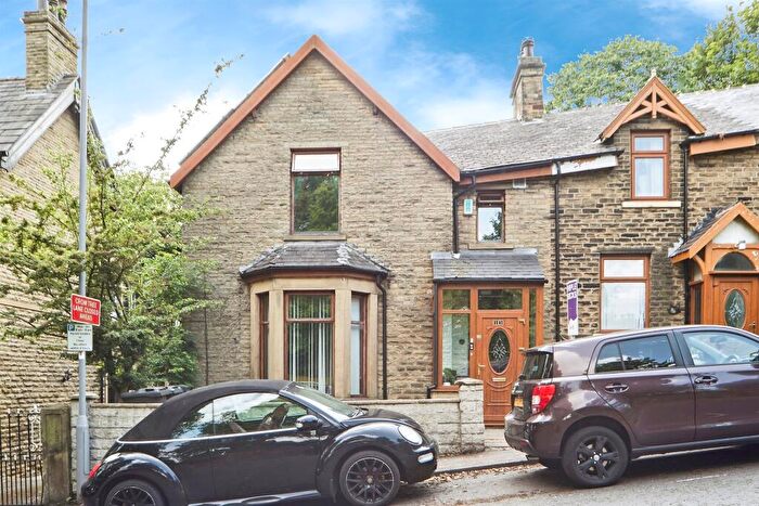 4 Bedroom End Of Terrace House For Sale In Daisy Hill Lane, Bradford, BD9