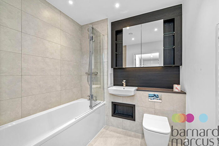 2 Bedroom Apartment To Rent In Moorhen Drive, London, NW9