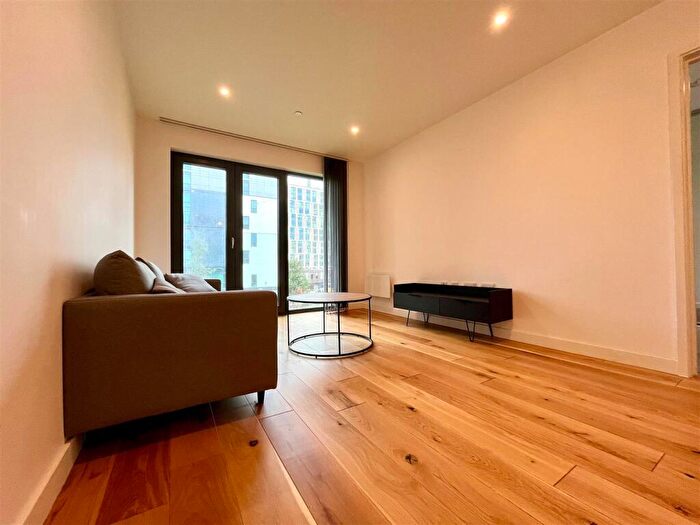 2 Bedroom Apartment To Rent In Windmill Street, Birmingham, B1