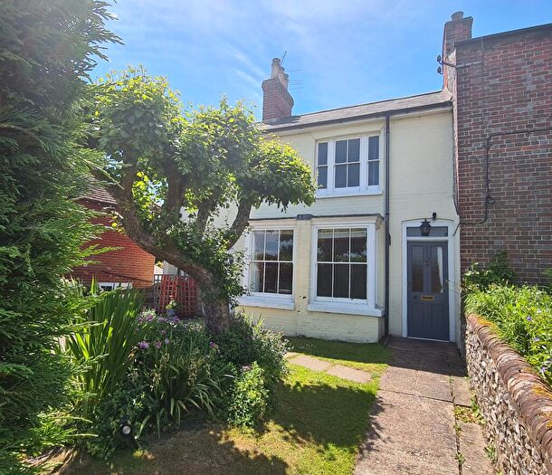 3 Bedroom End Of Terrace House For Sale In Alresford, Hampshire, SO24