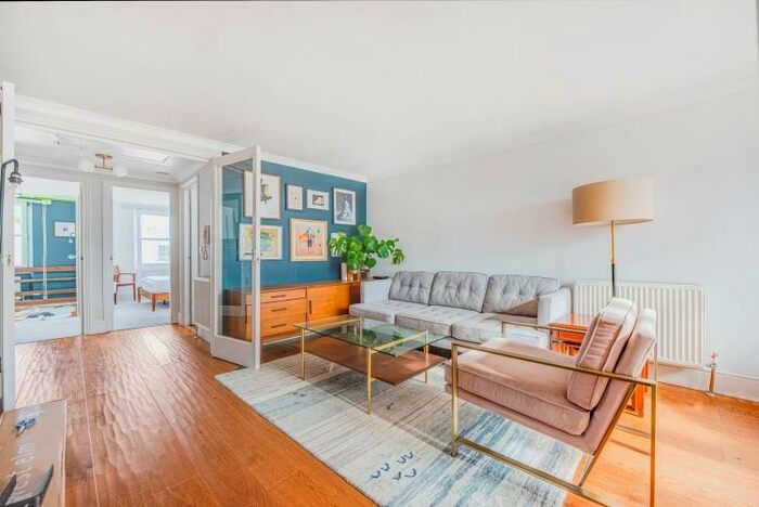 2 Bedroom Flat To Rent In Harcourt Terrace London, SW10