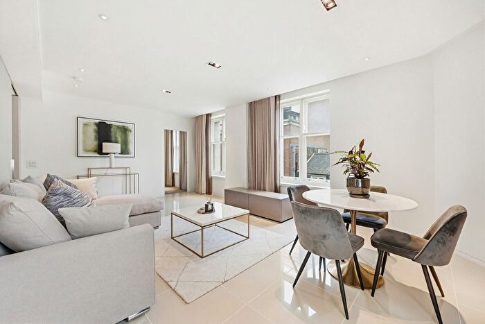 2 Bedroom Flat To Rent In Sherwood Street, Mayfair, W1F